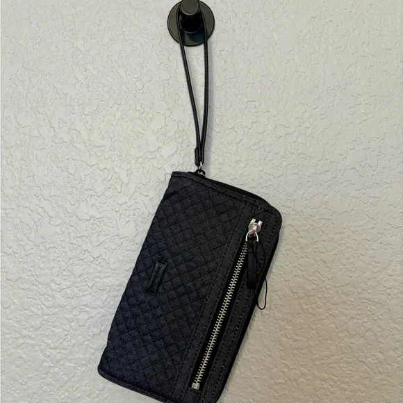 NEW Vera Bradley Iconic RFID Large Zip Wristlet Quilted Wallet black denim pink - Picture 2 of 5